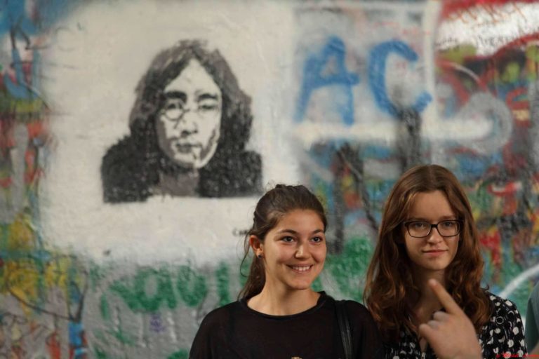 Photos Prague girls and John Lennon