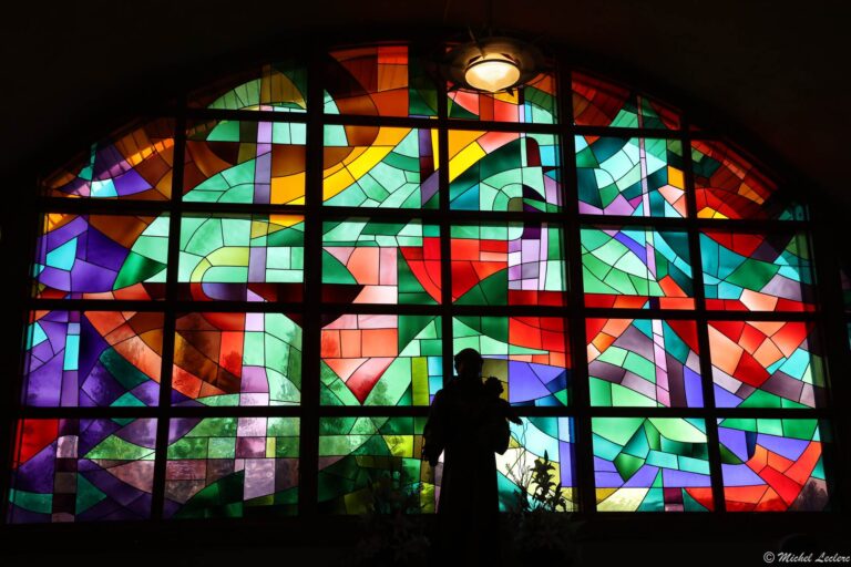 photo of stained glass windox in chapel in Lac-Bouchette